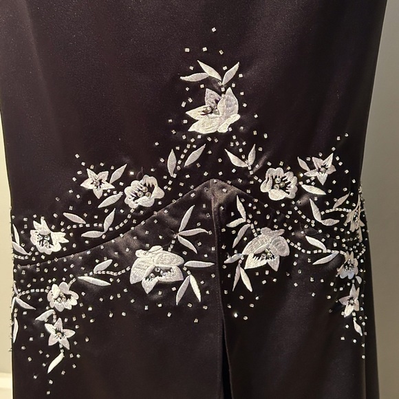 Gala/prom evening gown - Picture 3 of 4